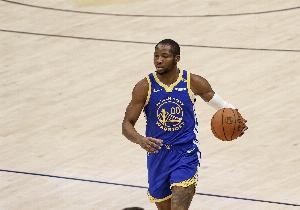 美记：库明加想在视他为首发球队 欢迎任何加盟国王或太阳的机会