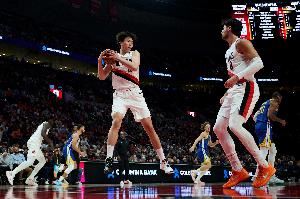 强度拉满!开拓者赛季前5场全队抢断数皆上双 近10年来第三队