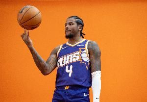 马威:杰伦·格林的运动能力非常出色 他的突破速度让人印象深刻